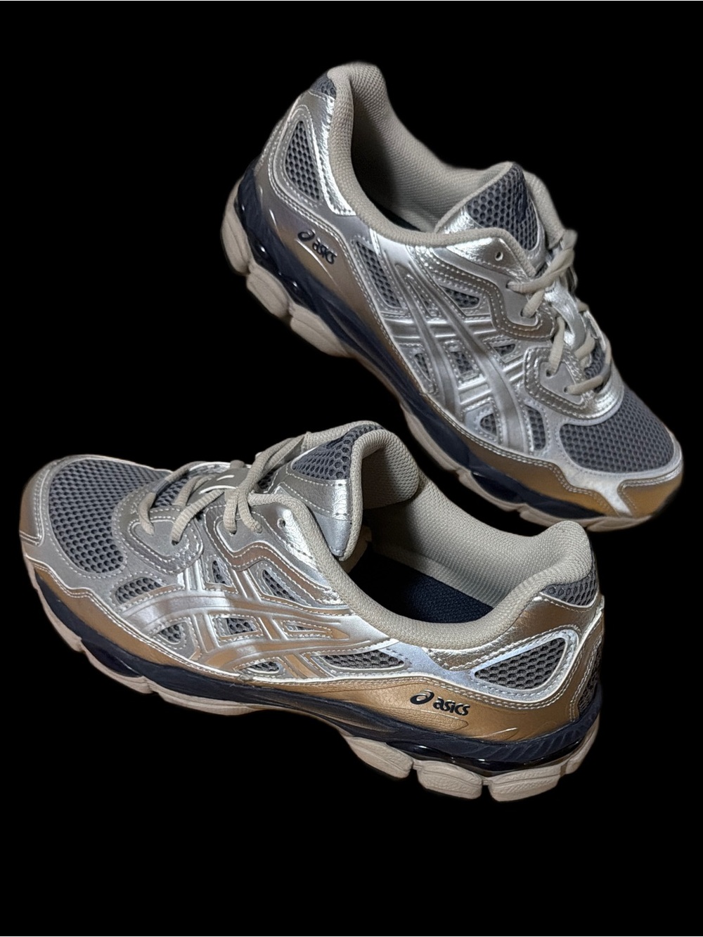 ASICS GEL NYC Silver and Gray Men's size 10.5 Lifestyle sneakers